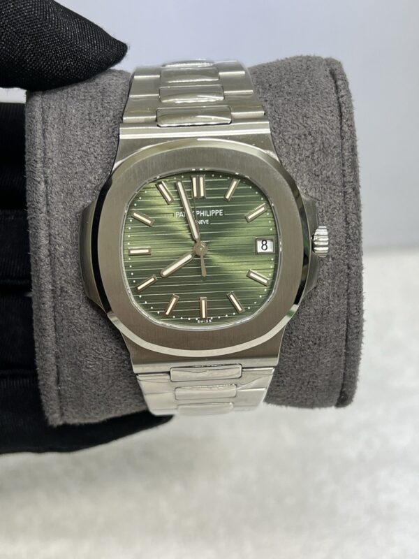 Patek Philippe Nautilus Green5711 Replica Watches | Shop Now