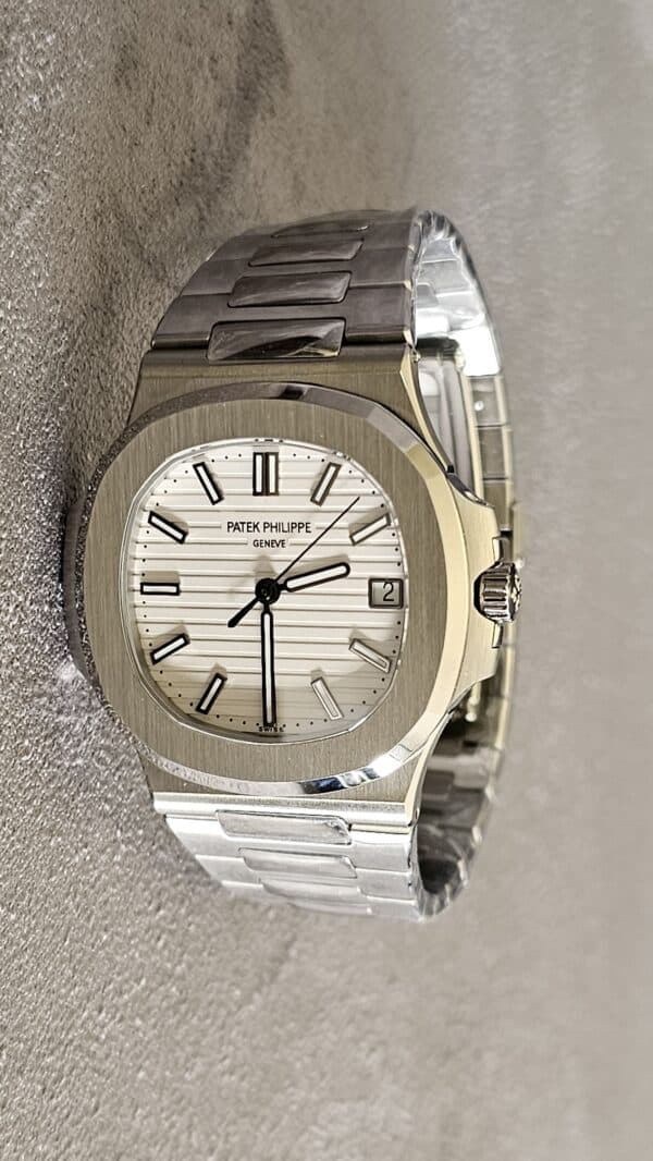 Shop Patek Philippe 5711 Nautilus Replica Watches in Dubai