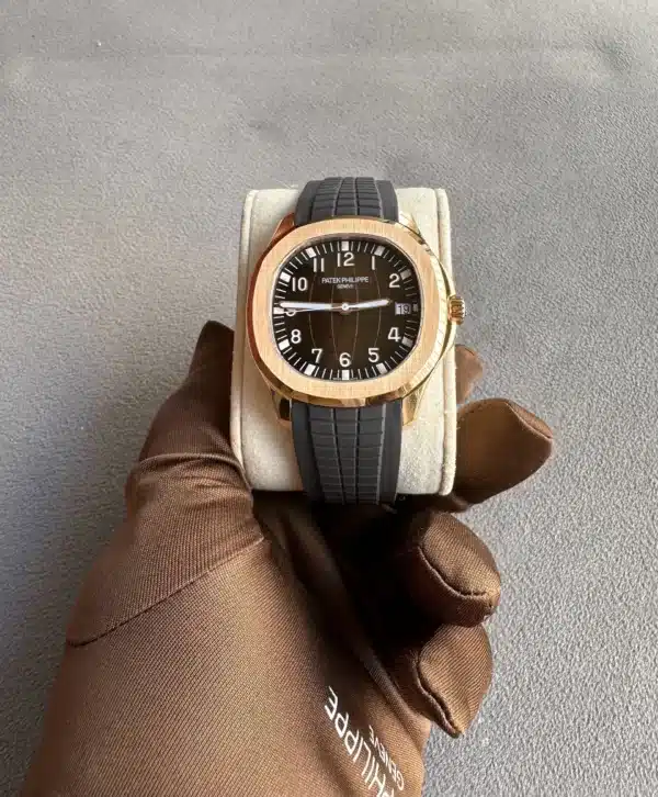 Shop Patek Philippe Aquanaut Replica Watch in Dubai