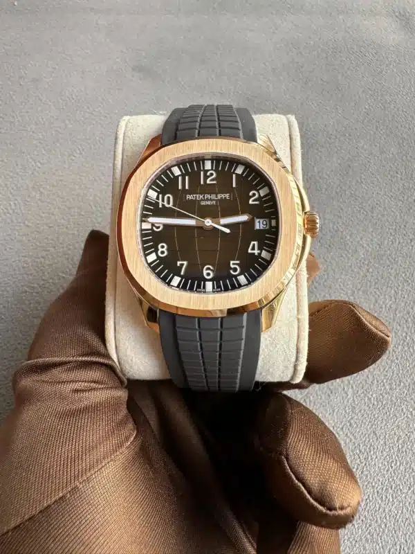 Shop Patek Philippe Aquanaut Replica Watch in Dubai