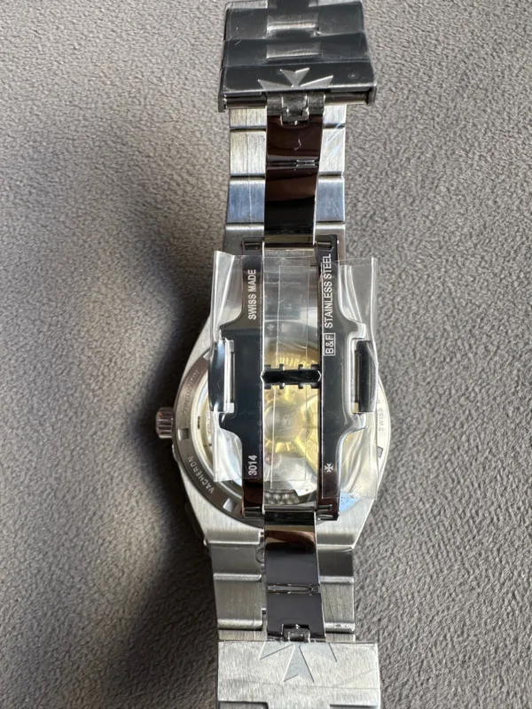 Best Vacheron Constantin Overseas Green Dial Replica Watch