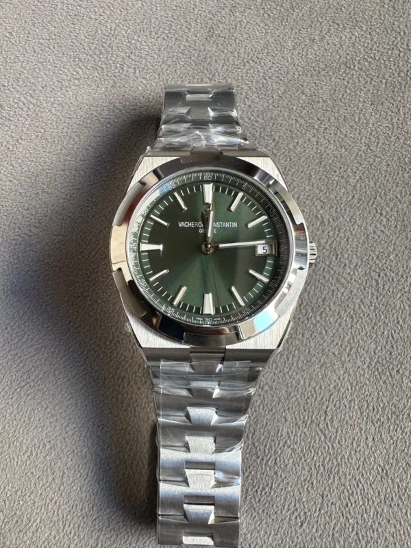 Best Vacheron Constantin Overseas Green Dial Replica Watch