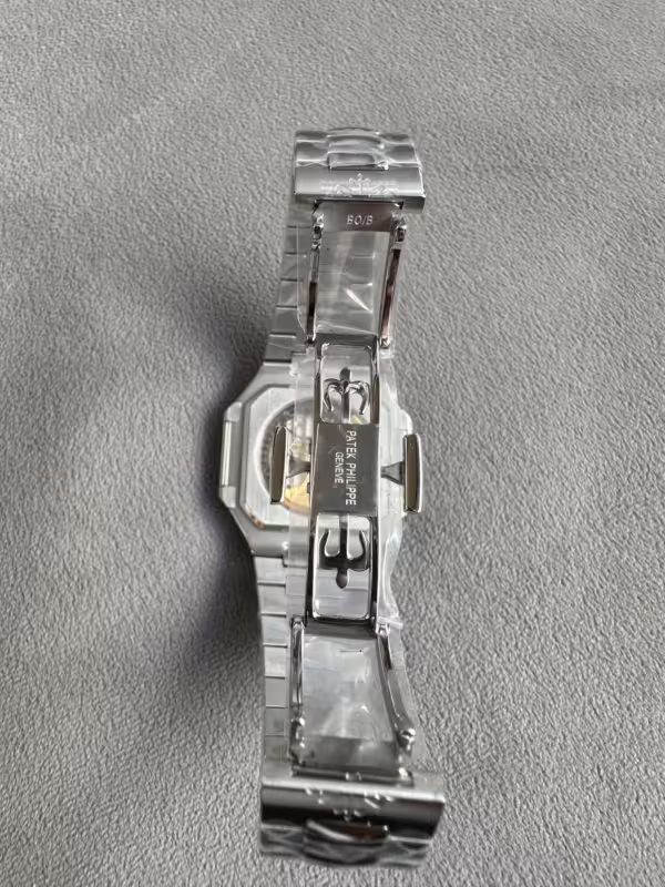 Buy Patek Philippe Cubitus First Copy Watch in Dubai