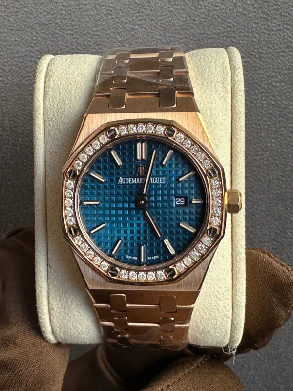 Best Audemars Piguet Royal Oak Lady Replica Watch in Dubai